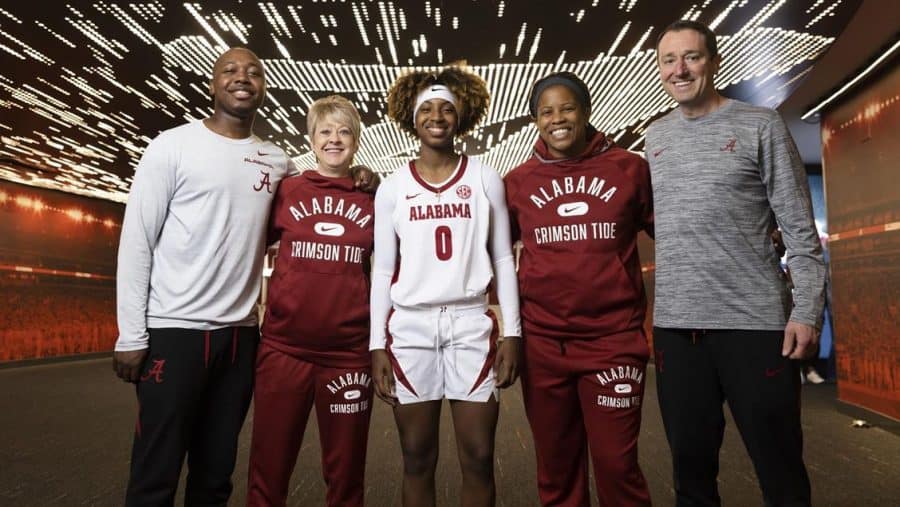 Women’s basketball lands four-star guard Loyal McQueen 