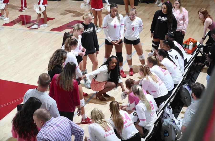Volleyball set to challenge Georgia in Athens