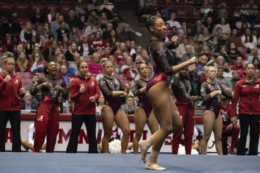 Gymnastics falls to Florida, earns season highs