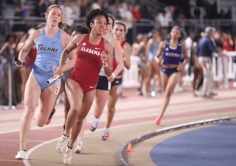Alabama runner breaks two records at Samford Invitational, moves into top eight all-time