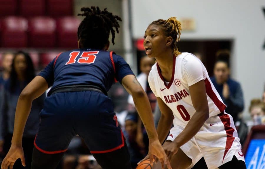 Women’s basketball drops Senior Day game against Ole Miss