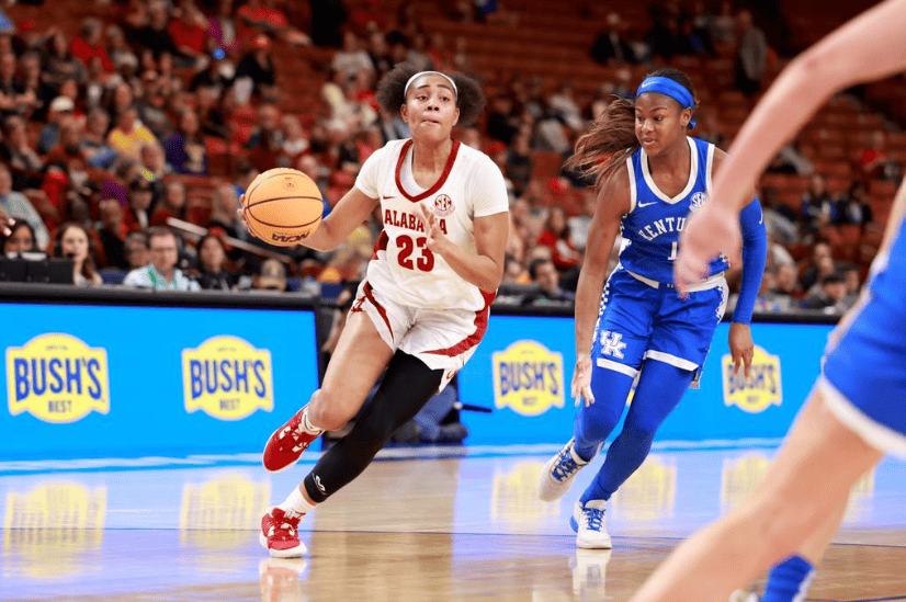 Women’s basketball loses fourth straight in SEC Tournament opener