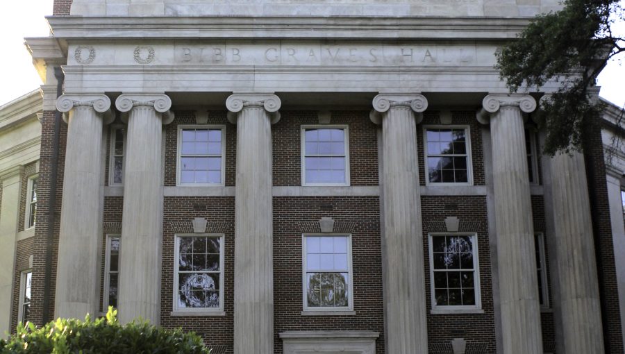 Elementary+education+majors+practice+their+skills+in+Tuscaloosa+classrooms