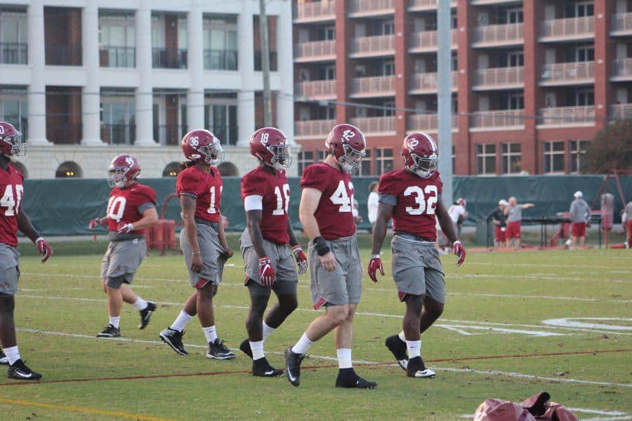 PRACTICE REPORT: Linebacker rotation changes after injuries