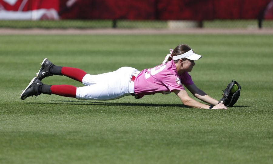 Alabama softball falls in regular-season finale