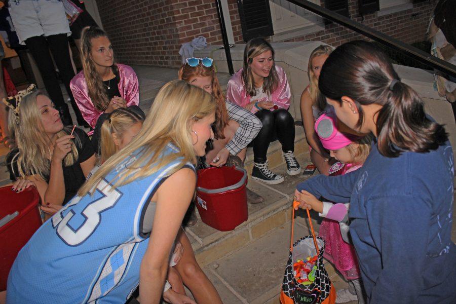 UA sororities help parents and kids celebrate Halloween