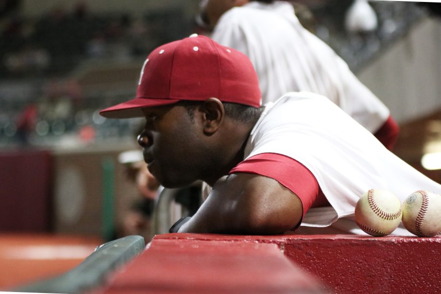 Errors cost Alabama in 9-5 loss to Texas A&M