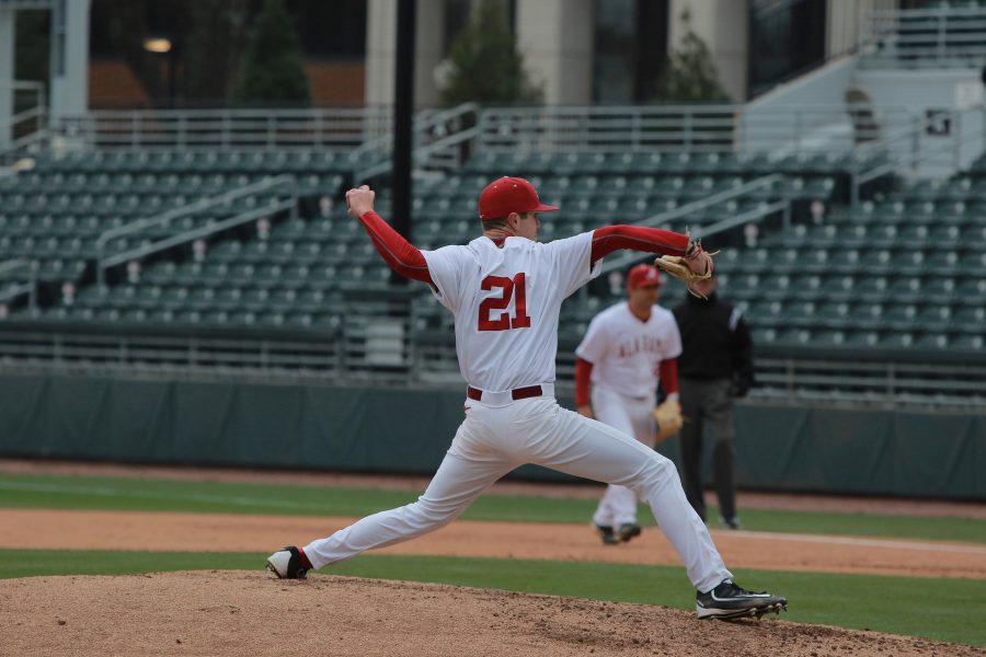 Garret Rukes dominates Eastern Illinois in 5-0 win