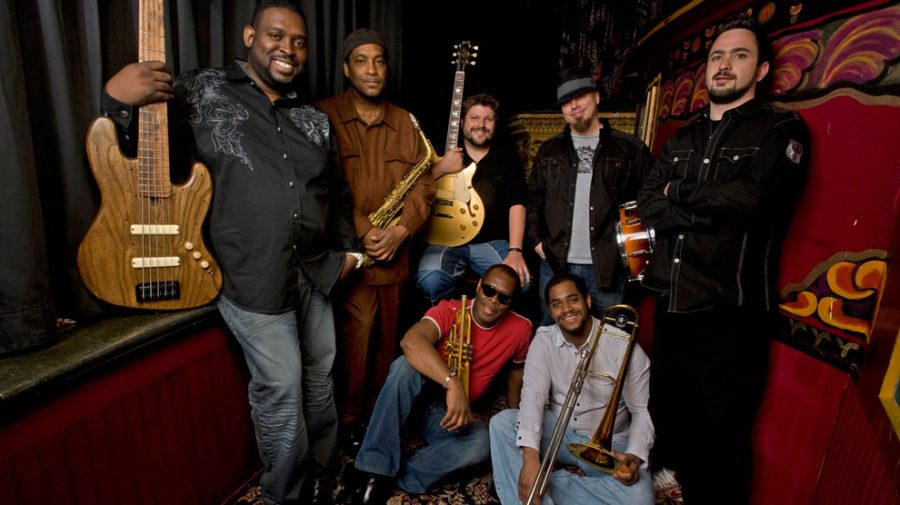 Rooster Blues hosts Chicago band