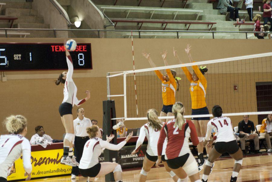 Womens Volleyball v. Tennessee