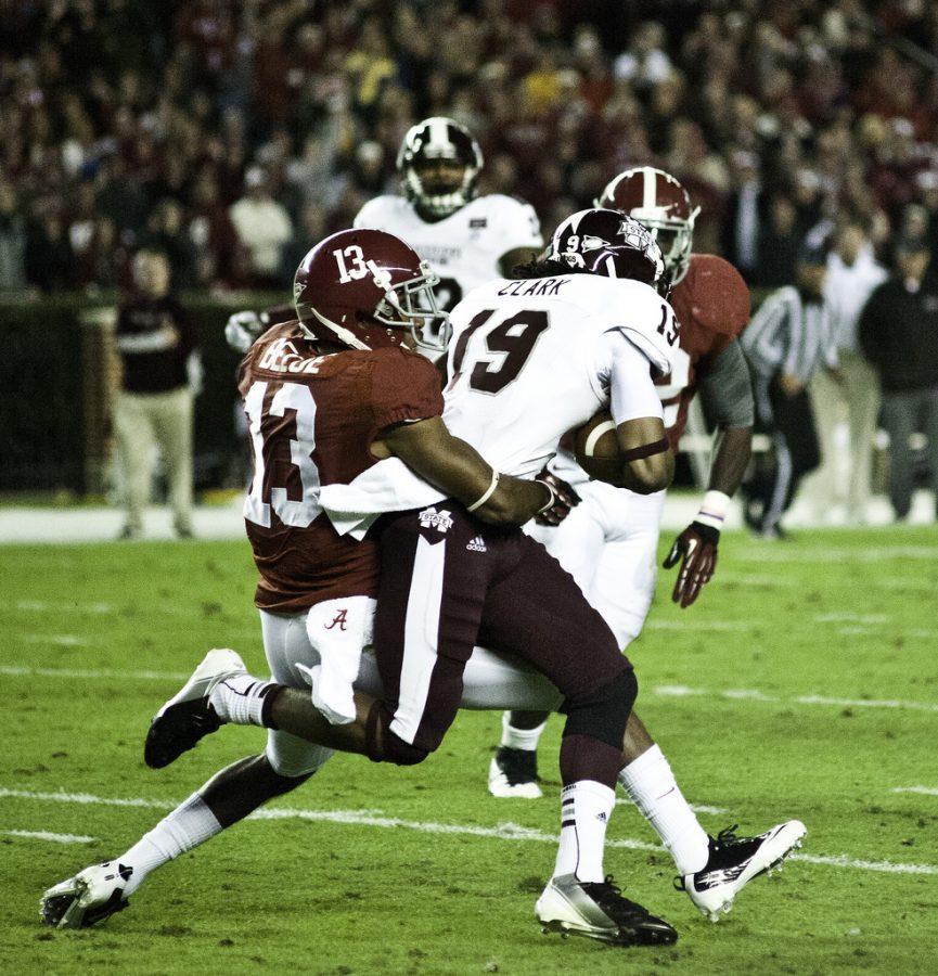 Crimson Tide flexes muscles against MSU, proves to be in league of its own