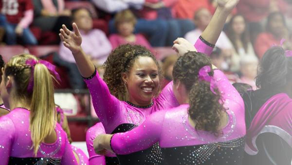 Crimson Tide cruises past Kentucky in 9th Power of Pink meet