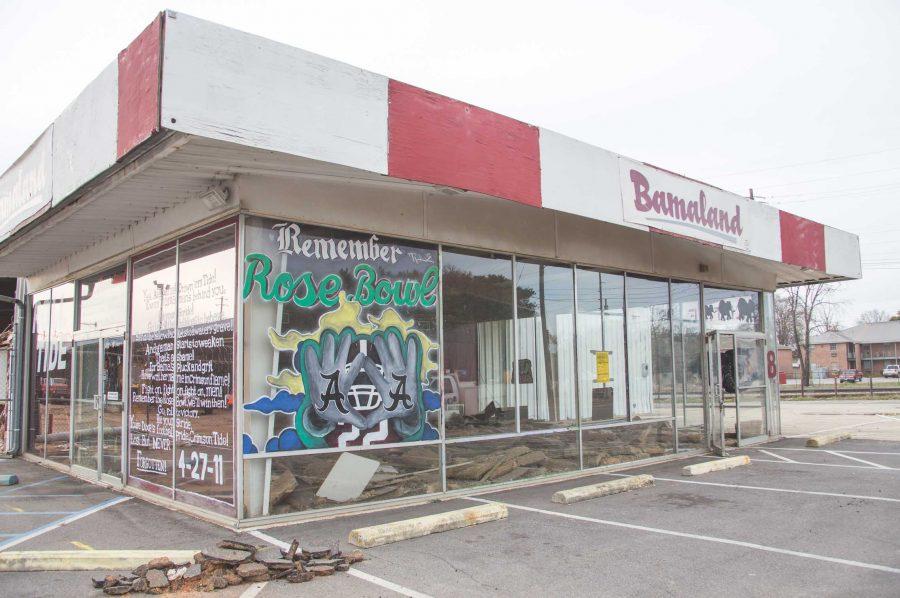 Shopping center to be demolished for student housing complex