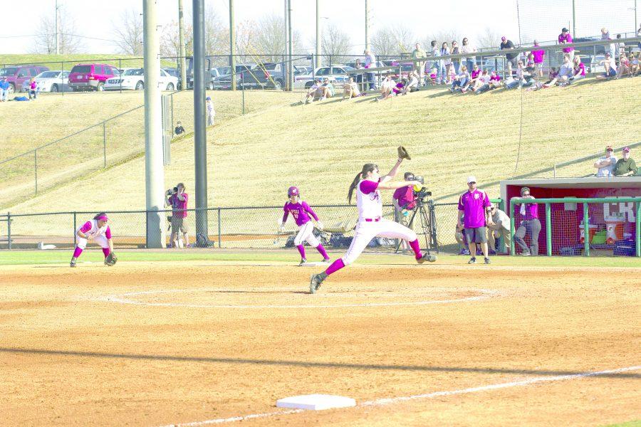 Tide softball team prepares for midweek matchup