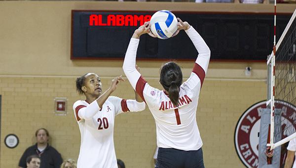 Volleyball team prepares for Texas A&M matchup