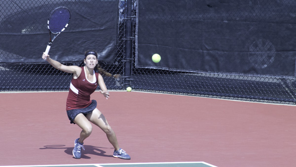 Women's tennis records 30 wins at home tournament