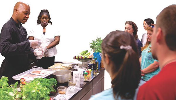 University Programs hosts healthy cooking lessons