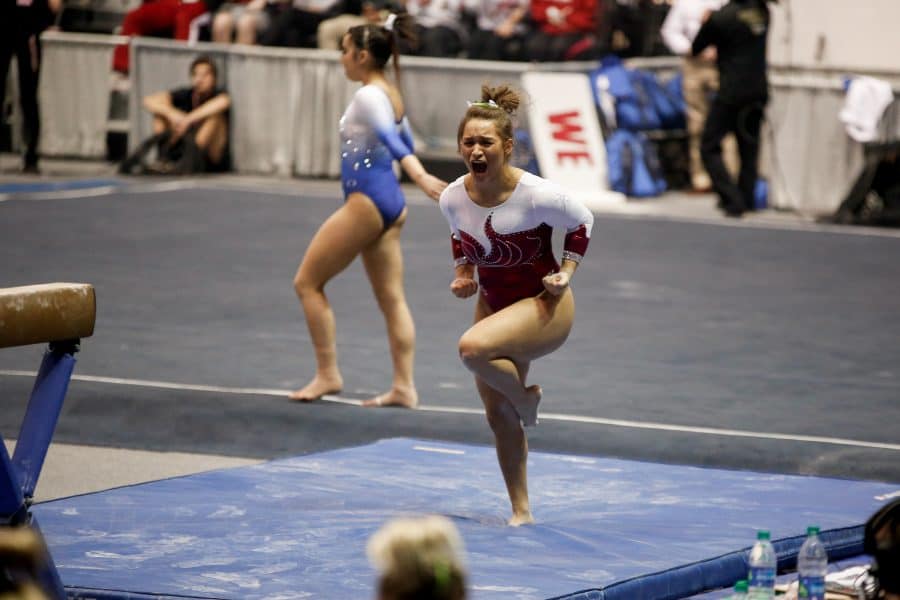 Alabama gymnastics sets season high scores in vault and bars against Kentucky
