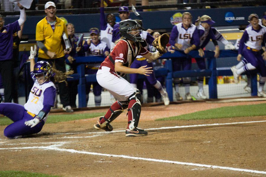 Alabama eliminated from WCWS after late rally falls short