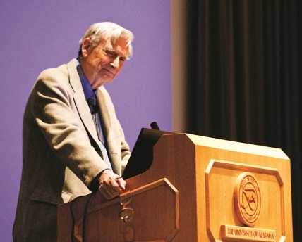 UA alumnus discusses biology