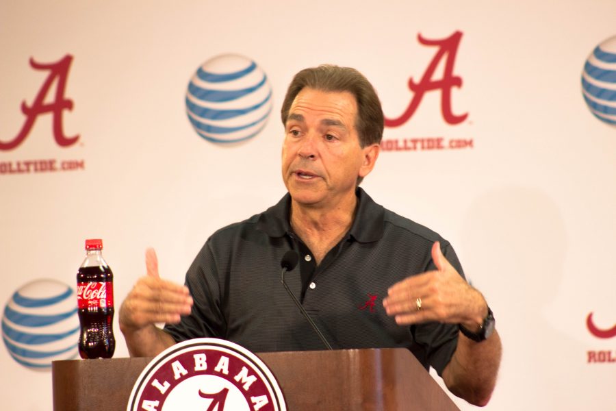 Alabama prepares for rival Tennessee