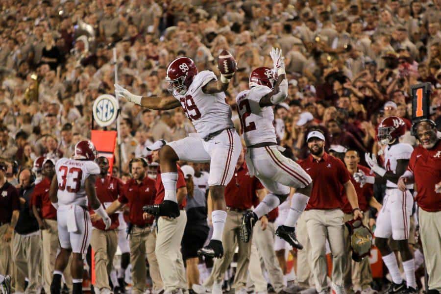 Alabama defense forces key turnovers in tough road win over Texas A&M