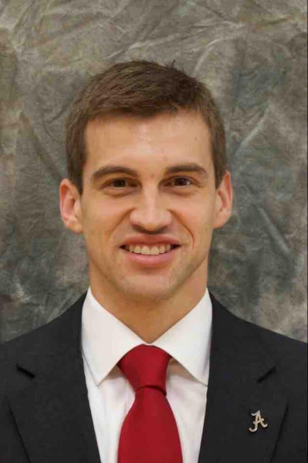Alabama hockey head coach John Bierchen accepts assistant coaching position with Indy Fuel