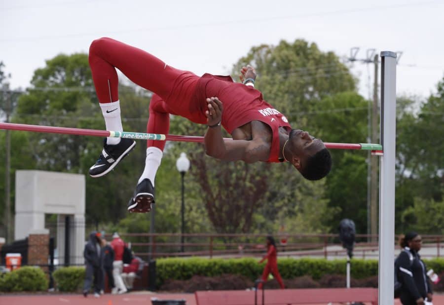 Shelby McEwen shows out as Alabama track and field has successful home meet