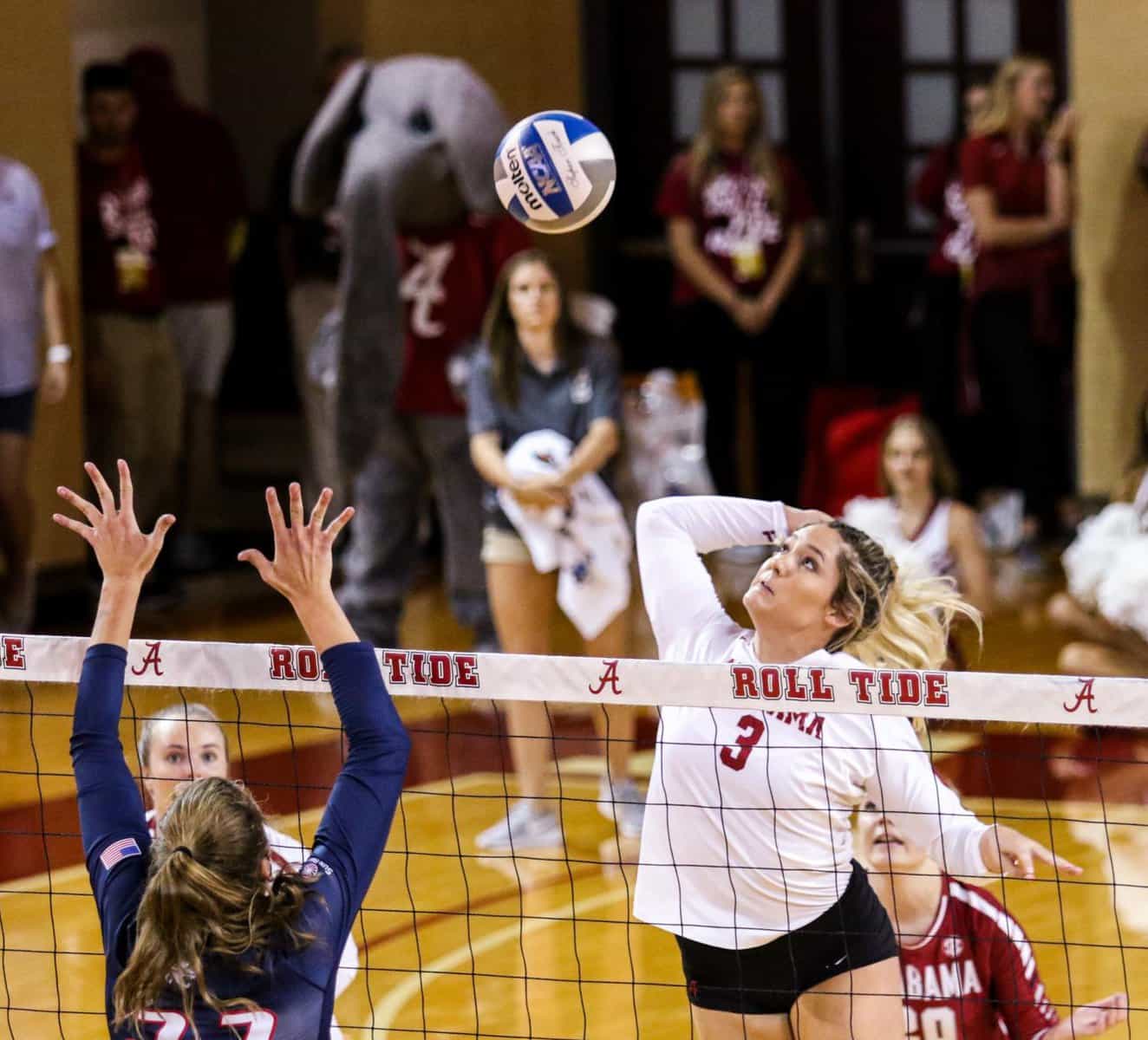 Volleyball improves to 5-1 with win over NC State - The Crimson White