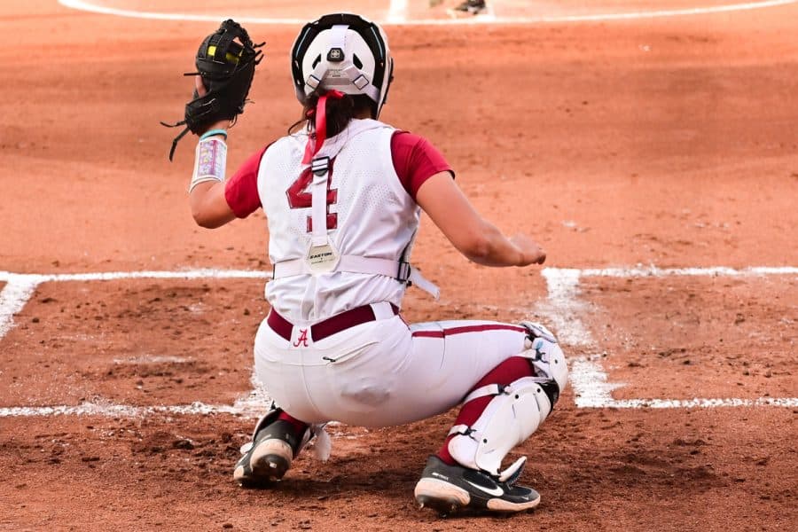 Recap | Softball rebounds with sweep of Texas A&M