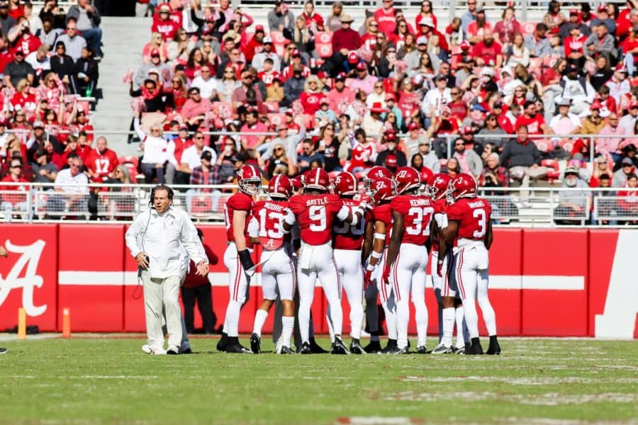 The Alabama defense huddles up during a 59-3 win over New Mexico State on Nov. 13, 2021. 