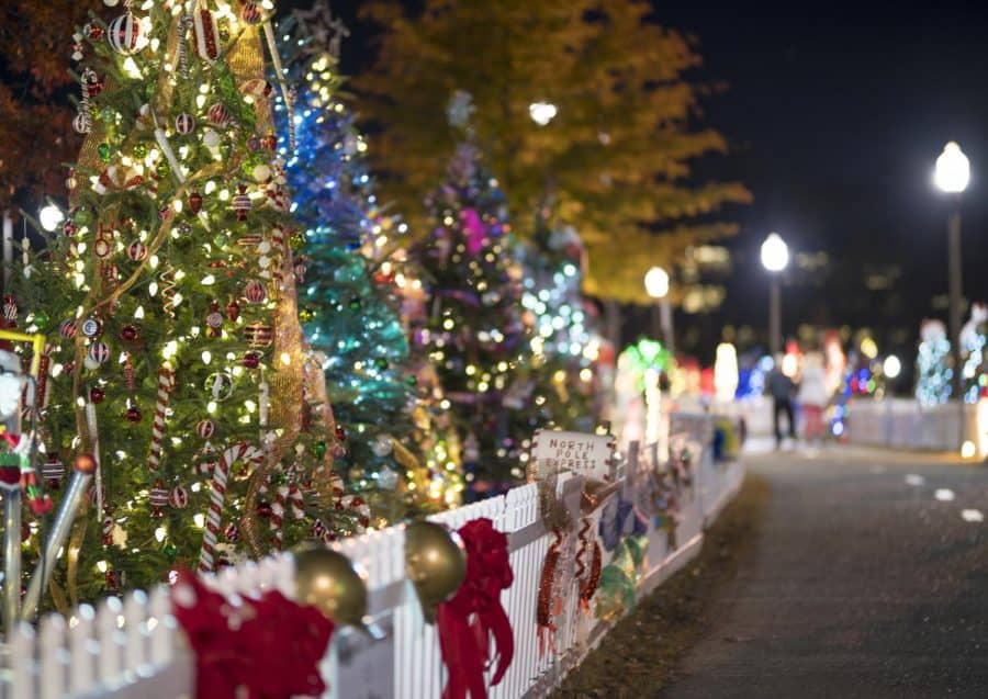 The+Tinsel+Trail+in+lines+the+western+end+of+the+Tuscaloosa+Riverwalk+in+December+2018.+