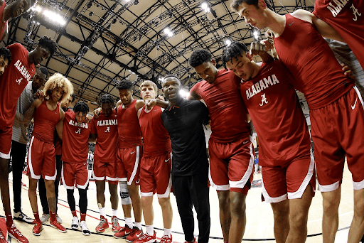 Men’s basketball heads west for marquee matchup with Gonzaga