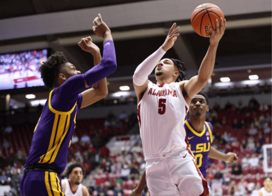 Guard Jaden Shackelford (5) lays the ball up in Alabama’s 70-67 win over No. 13 LSU Wednesday night. 