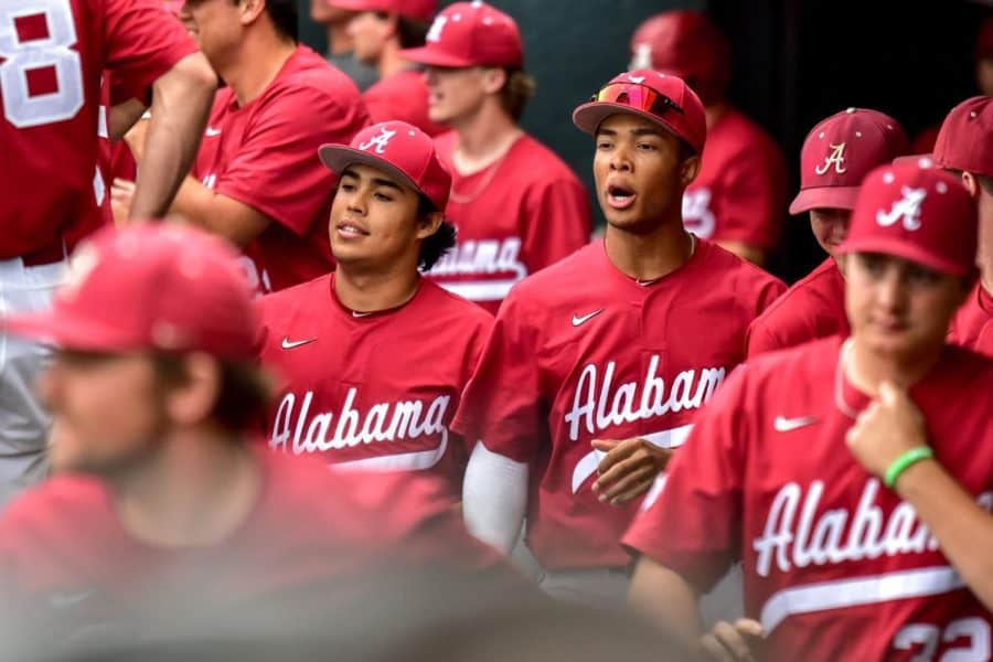 Alabama’s inability to pick up timely hits seals fate in series sweep at No. 1 Texas