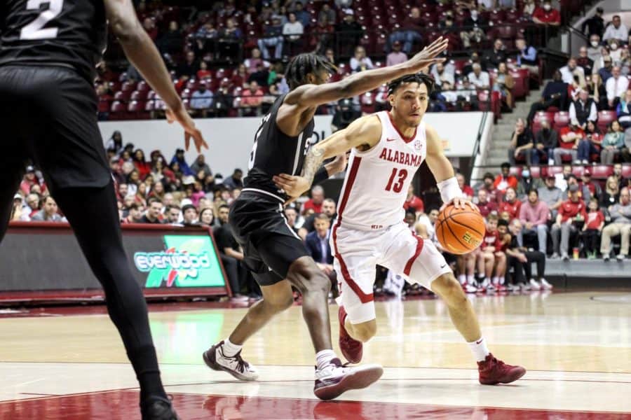 Jahvon Quinerly drives to the basket on Feb. 16 against Mississippi State. 