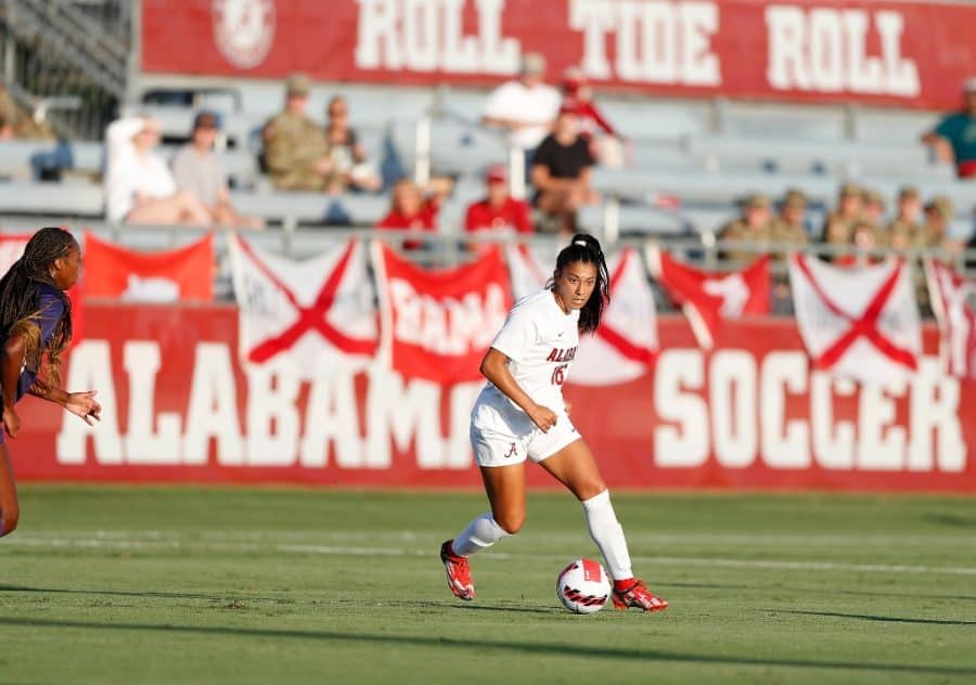 Reyes, Mattingly and Streicek take on new challenges during the Alabama Soccer offseason