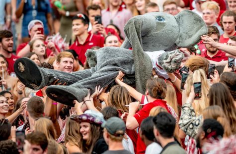 Game days in Tuscaloosa: The transformation from small town to frenzy 