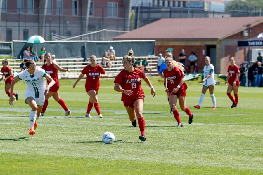 Alabama+forward+Ashlynn+Serepca+%2819%29+dribbles+the+ball+past+a+defender+in+the+Crimson+Tides+4-1+win+over+the+Utah+Valley+Wolverines+on+Sept.+6+at+Clyde+Field+in+Orem%2C+Utah.