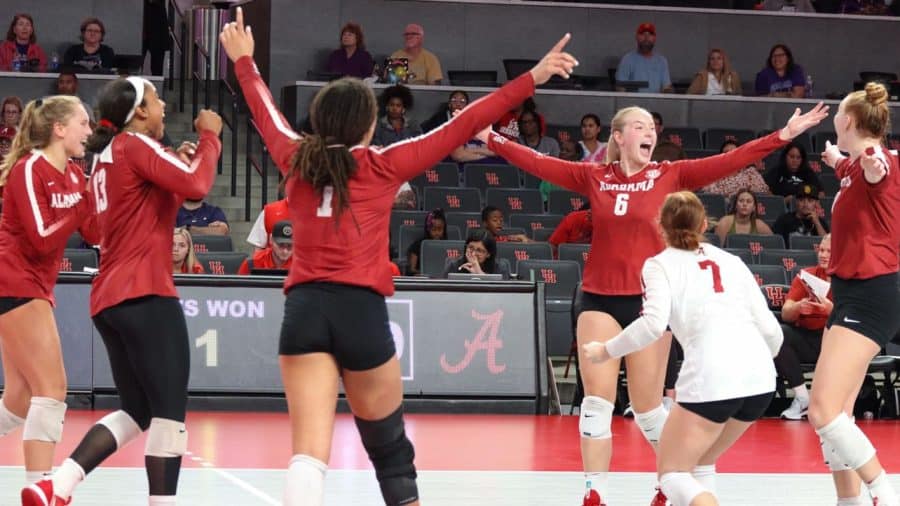 Alabama+volleyball+celebrates+a+point+in+the+Crimson+Tides+four-set+victory+over+the+Central+Arkansas+Sugar+Bears+on+Sept.+3+at+the+Fertitta+Center+in+Houston%2C+Texas.