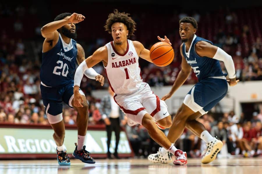 Alabama guard Mark Sears (1) attempts to get past a defender in the Crimson Tides 75-54 win over the Longwood Lancers on Nov. 7 at Coleman Coliseum in Tuscaloosa, Ala.