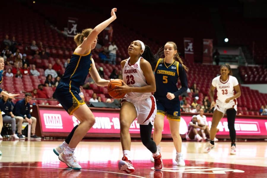 Alabama+guard+Brittany+Davis+%2823%29+drives+to+the+basket+in+the+Crimson+Tides+61-52+victory+over+the+Chattanooga+Mocs+on+Dec.+3+at+Coleman+Coliseum+in+Tuscaloosa%2C+Ala.