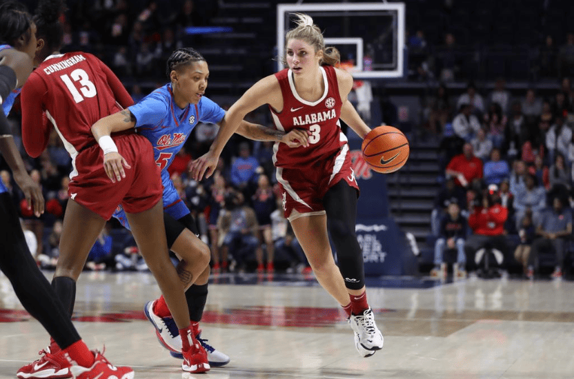Women’s basketball overcomes adversity in win against Ole Miss