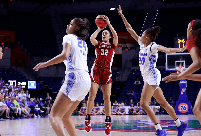 Women’s basketball’s road finale ends in loss to Florida