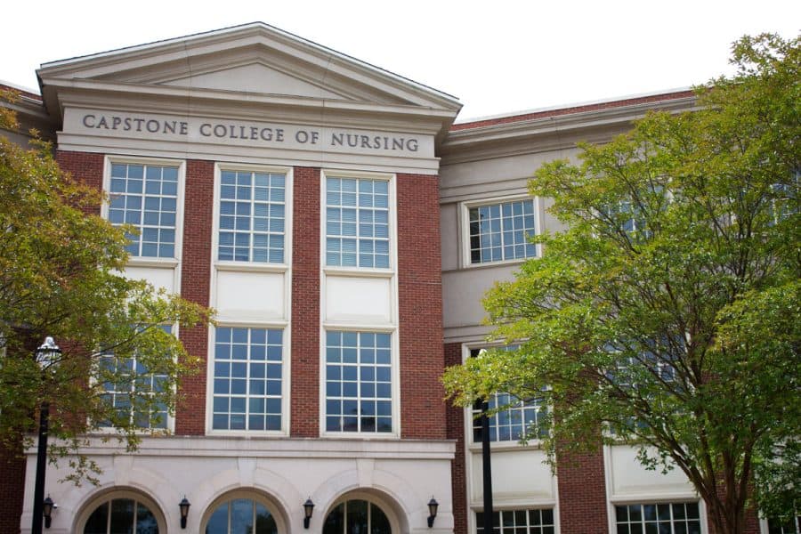 The Capstone College of Nursing building on University Boulevard. (CW/ Natalie Teat)