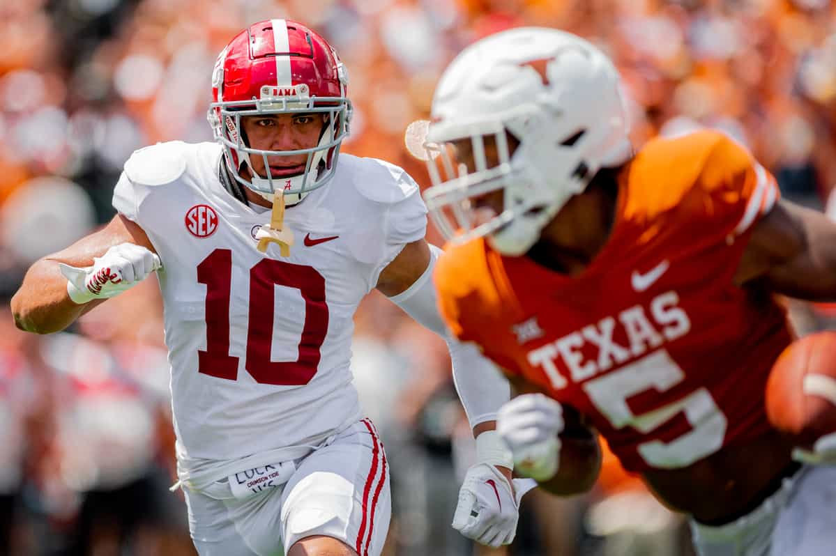 Former Alabama football player Henry To’oto’o (#10) during the Texas game on Sept. 10, 2022 at Darrell K Royal-Texas Memorial Stadium in Austin, TX.