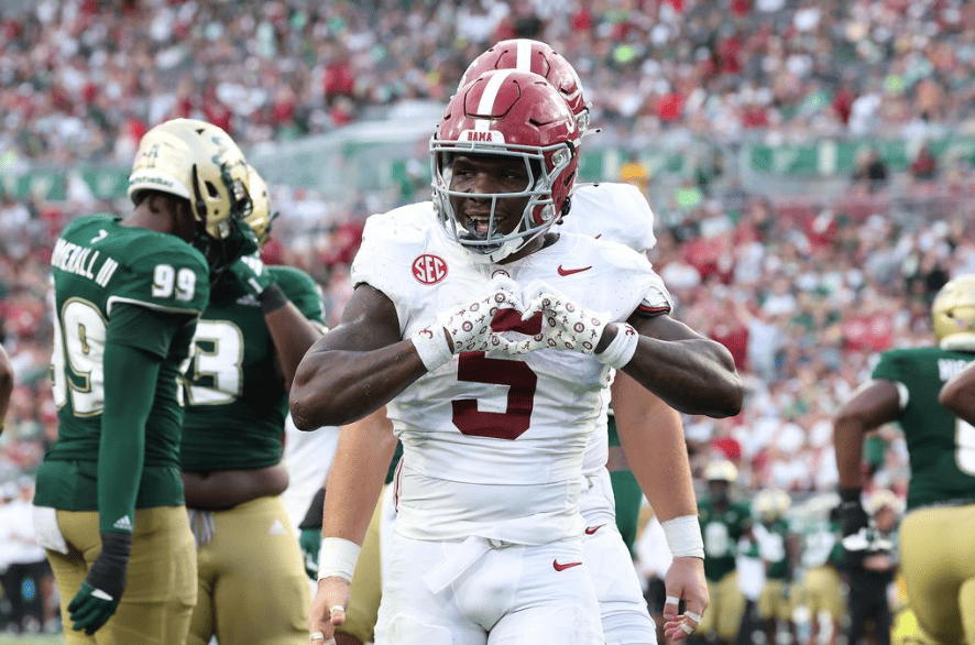 Alabama running back Roydell Williams (#5) celebrates after scoring a touchdown at Raymond James Stadium on Sep. 16 in Tampa, FL