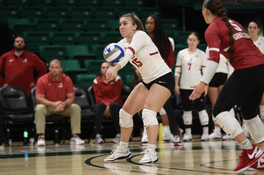  Alabama volleyball player Lily Hopkins (15) volleys the ball against Texas A&M Commerce on Sep. 8 at Bartow Arena in Birmingham, Ala.