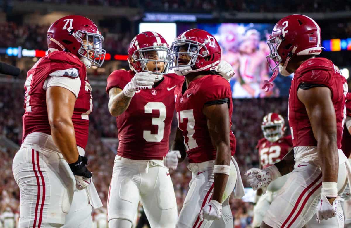 Alabama wide receiver Isaiah Bond (#17) celebrates a touchdown with his teammates during the Texas game on Sep. 9 at Bryant-Denny Stadium in Tuscaloosa, Ala.