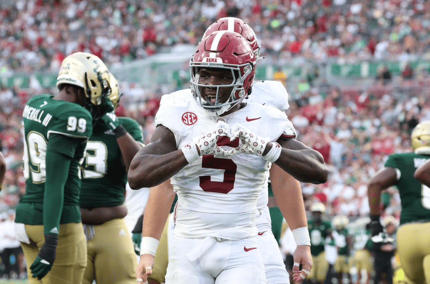Alabama+running+back+Roydell+Williams+%28%235%29+celebrates+after+scoring+a+touchdown+against+South+Florida+at+Raymond+James+Stadium+on+Sep.+16+in+Tampa%2C+FL.